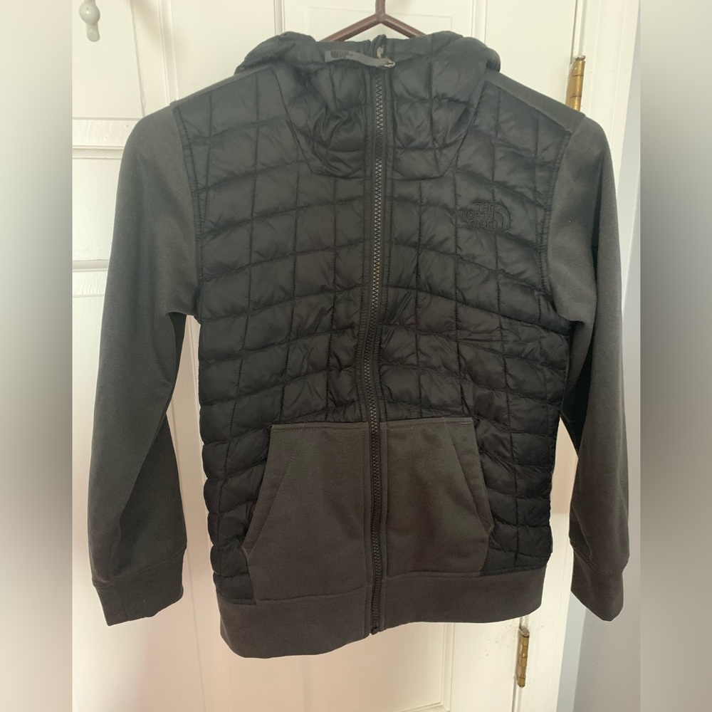Boys North Face hooded jacket